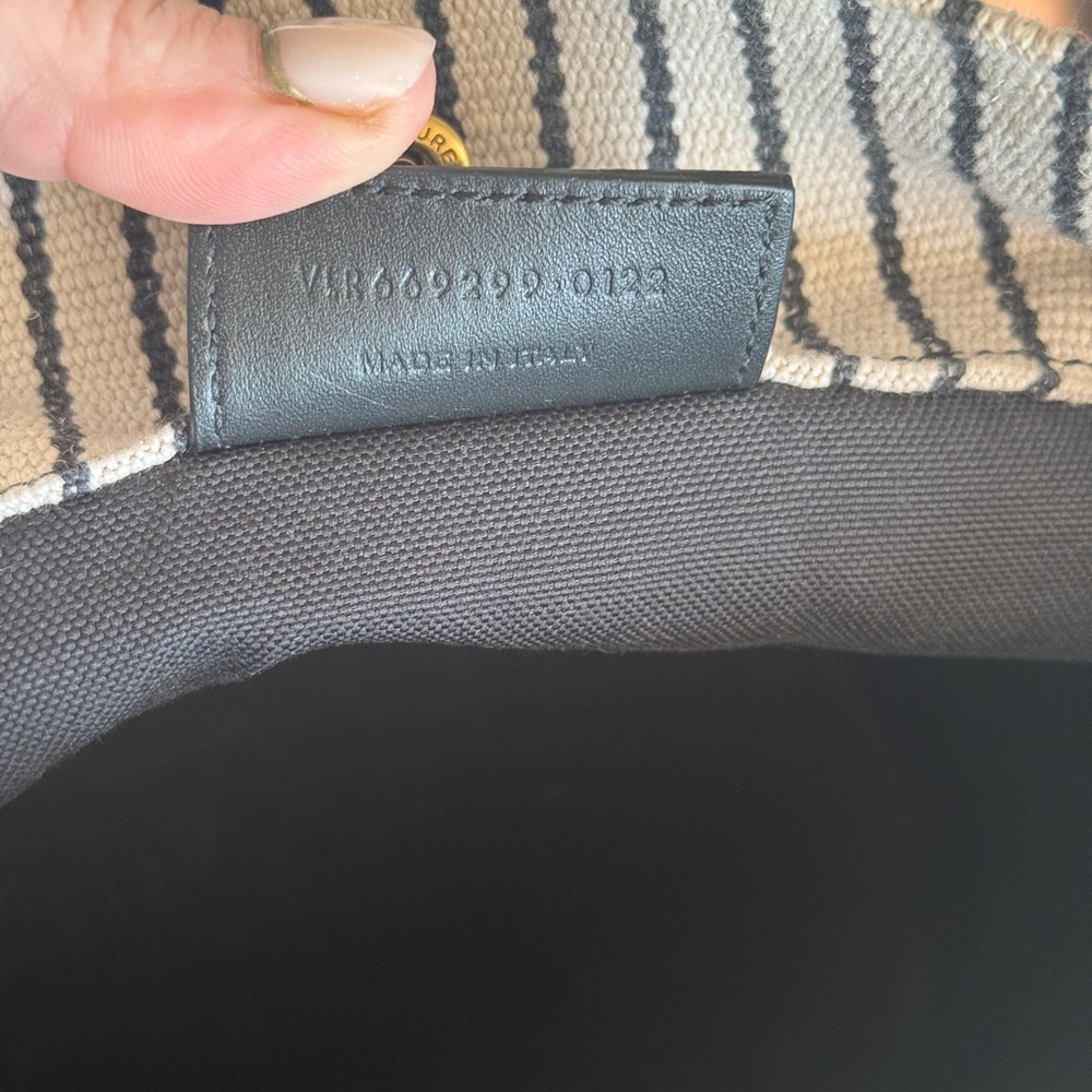 Saint Laurent Bucket Bag - Picture 11 of 11